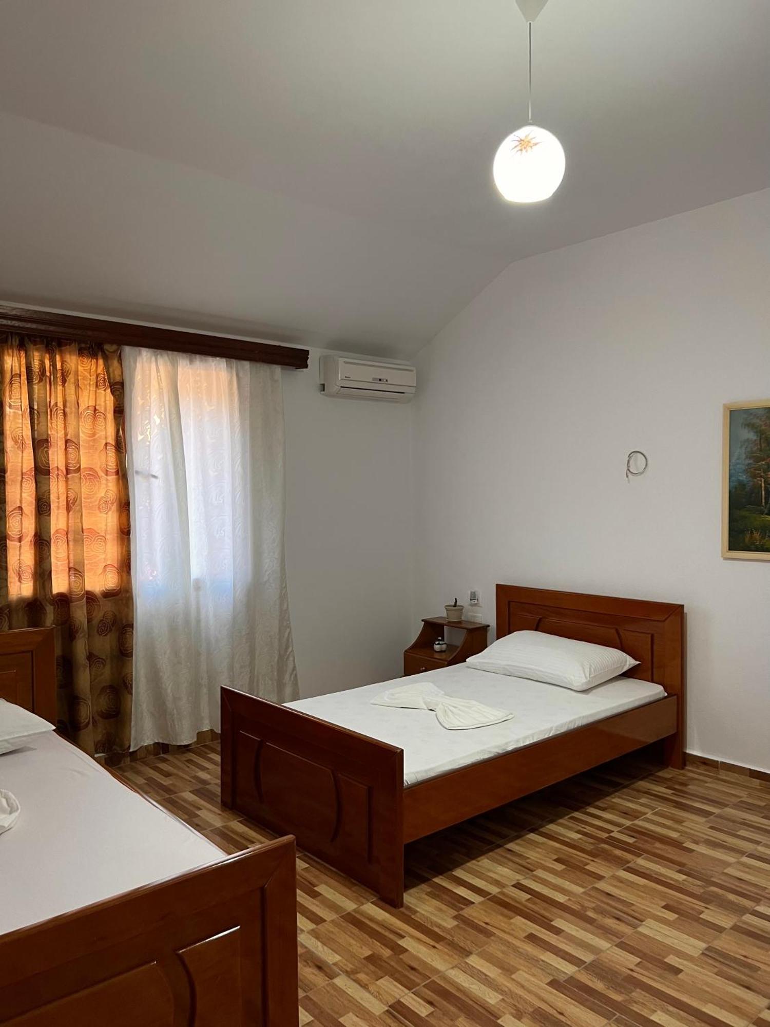 Villa Ensalv Berat - Apartment - Room - Penthouse Zimmer foto